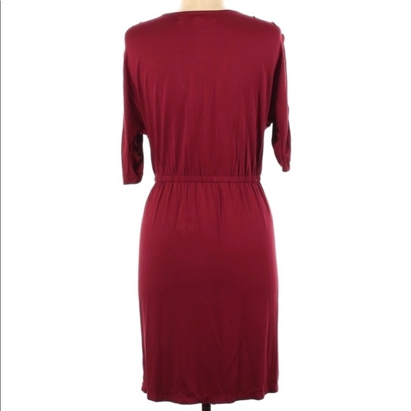 Max Studio V Neck Belted Draped Casual Dress NWT - Picture 2 of 4